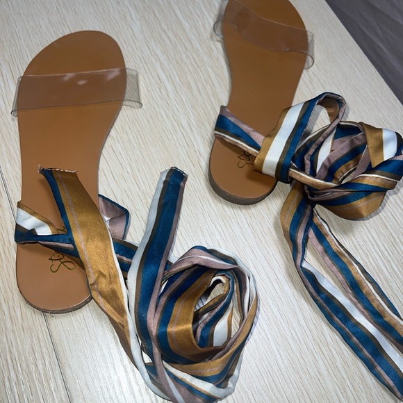 Tie up sandals , strip straps - Picture 1 of 8